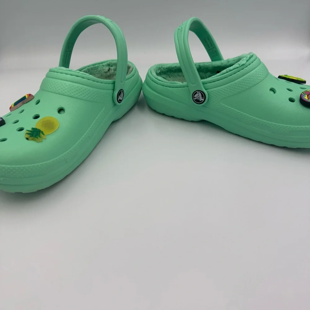 Crocs Classic Faux Fur Lined Clogs Mint Green Slip On Youth Junior size 4